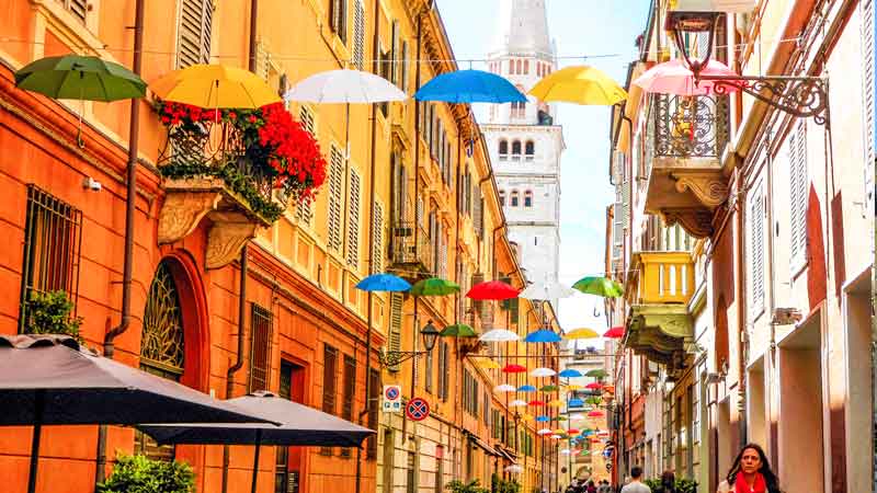 Modena Small Group City Tour