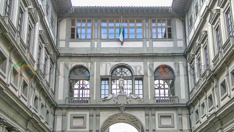 Uffizi Gallery Tour 3 photo